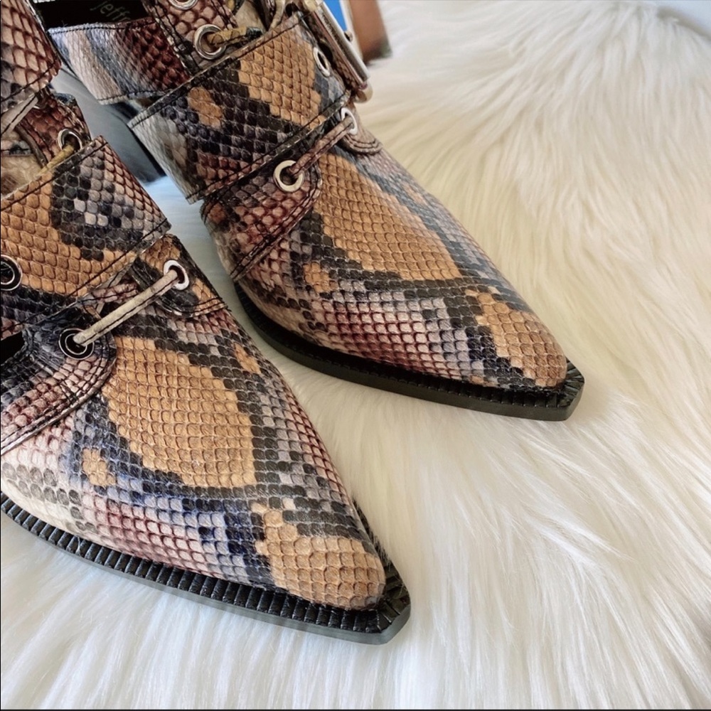 Jeffrey Campbell Caceres Bootie - Picture 7 of 9